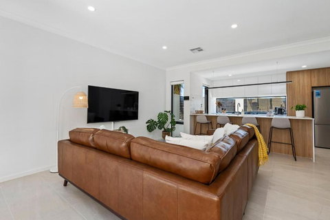 Luxury Urban Retreat - Accommodation Batemans Bay 1