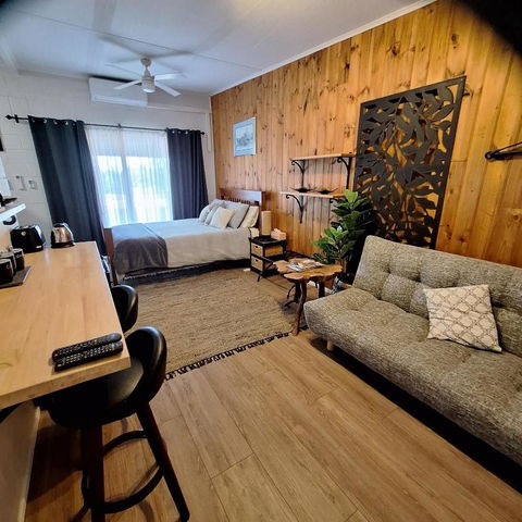 Mallee Sunrise B&B - Accommodation Batemans Bay 0