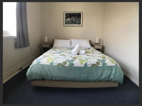 Malvern Backpackers - Accommodation Batemans Bay 0