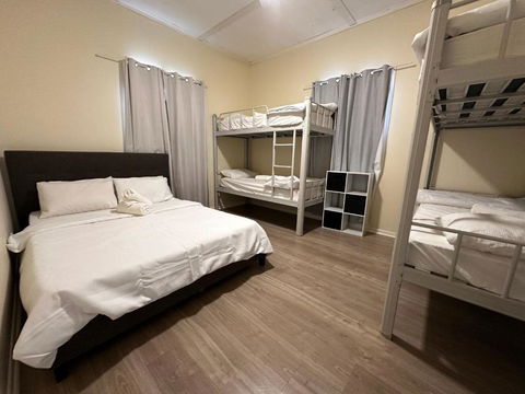 Massive 3 Bedroom Home With Backyard - Accommodation Batemans Bay 1