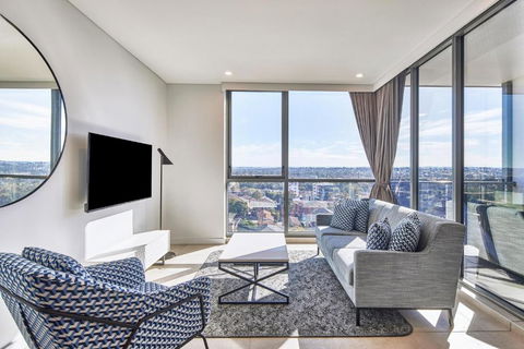 Meriton Suites Liverpool - Accommodation Batemans Bay 0
