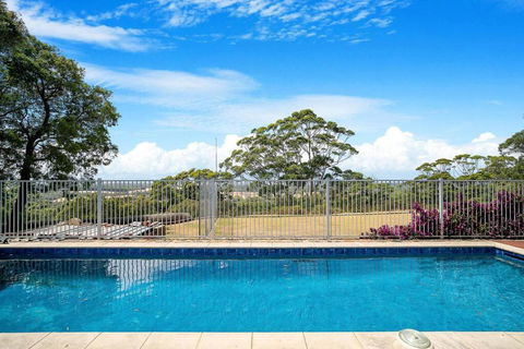 Moondyne Estate Exclusive & Pet Friendly Hilltop Retreat - Accommodation Batemans Bay 0