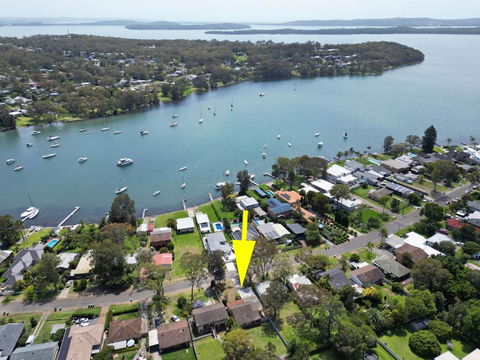 NEW PropertyBreezy Bayside Haven At Brightwaters - Accommodation Batemans Bay 0