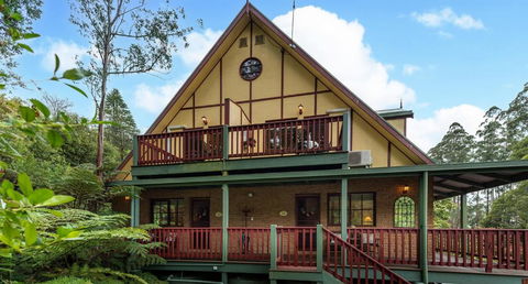 Mountain Lodge - Accommodation Batemans Bay 1