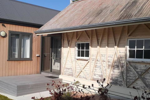 NEST- Luxury Vineyard Accommodation - Accommodation Batemans Bay 2