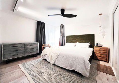 NEW Serene Modern Oasis - Accommodation Batemans Bay 1