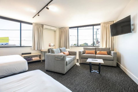 Nightcap At Chardons Corner Hotel - Accommodation Batemans Bay 1