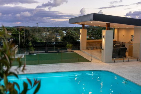 OASIS ON SUNSET - Tranquility Close To The Ocean - Accommodation Batemans Bay 1