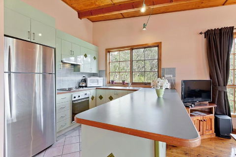 Observatory Cottage - Accommodation Batemans Bay 2