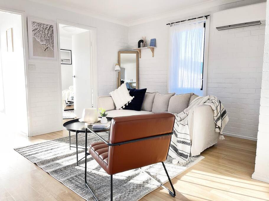 OCEAN MIST - DIRECT BEACHFRONT ON CASEYs BEACH