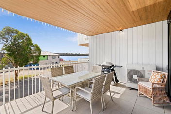 Ohana Apartments 103 with Accommodation Batemans Bay