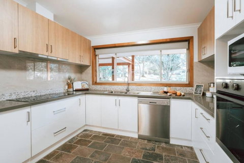 Olinda Rise Retreat House Fire Bathtub And Brekky - Accommodation Batemans Bay 3