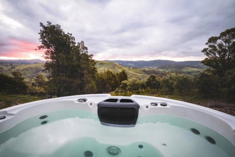 Olive Hill Spa, Views & Home Cinema - Accommodation Batemans Bay 1