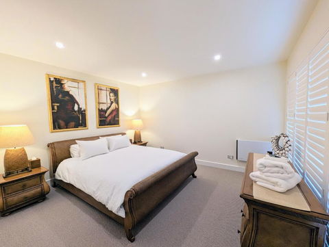 ONE Luxury Apartment - Accommodation Batemans Bay 2