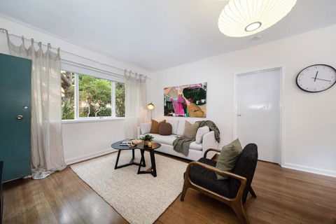 Opposite Park - Nearby Beach - Accommodation Batemans Bay 0