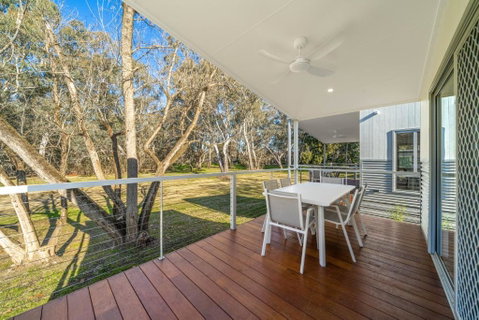 Painters Island Holiday Park - Accommodation Batemans Bay 1