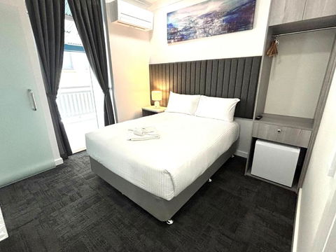 Palace Hotel Proserpine - Accommodation Batemans Bay 3