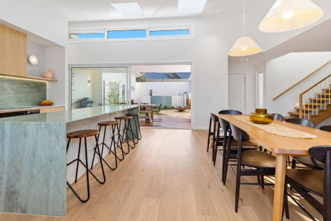 Palm Springs Hideaway - Accommodation Batemans Bay 1