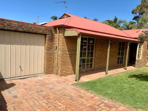 Palm Waters 1 - Accommodation Batemans Bay 2