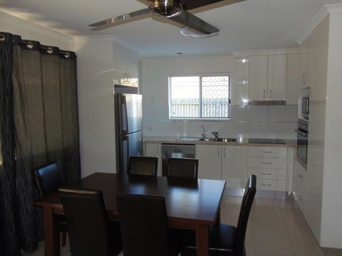Palmgrove 2 Rainbow Beach - Accommodation Batemans Bay 3