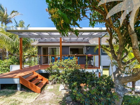 Palms House - Accommodation Batemans Bay 0