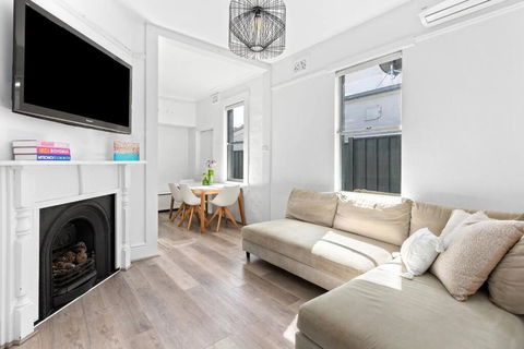 Peaceful 2 Bedroom With Private Backyard And BBQ - Accommodation Batemans Bay 2