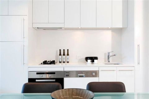 Perfectly Located Crows Nest Apartment C404 - Accommodation Batemans Bay 0