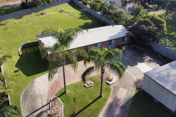 Pet-friendly Private Retreat With Large Backyard with Accommodation Batemans Bay