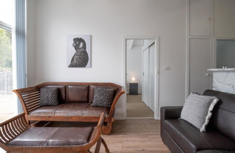 Pet Friendly House Steps From Batemans Bay - Accommodation Batemans Bay 1