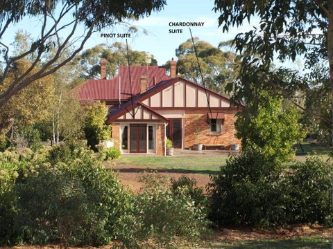 Pierrepoint Accommodation - Accommodation Batemans Bay 3
