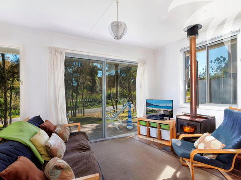 Pippis A Classic Beach House - Accommodation Batemans Bay 3