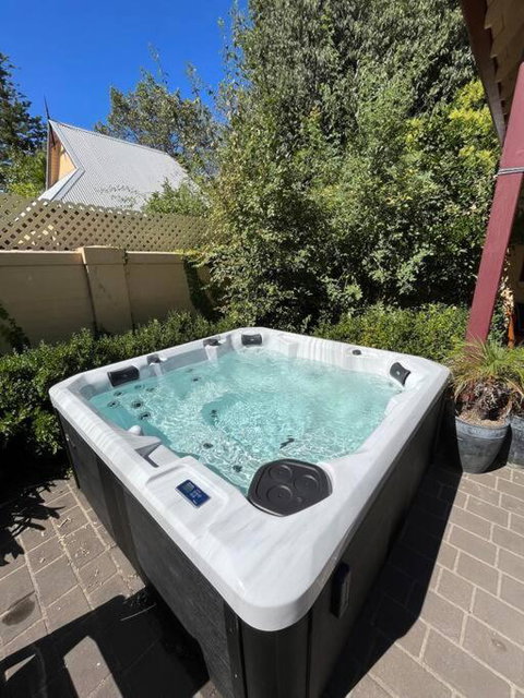 Porters Cottage Oasis - Accommodation Batemans Bay 1