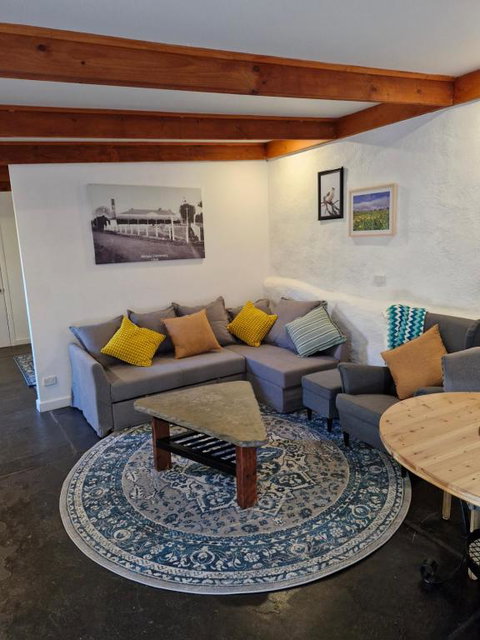 Private Guesthouse - Accommodation Batemans Bay 0