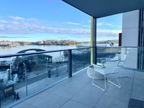 RARE Luxury Waterfront Living - Accommodation Batemans Bay 1