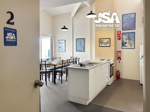Razorback 2 - Accommodation Batemans Bay 1
