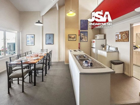 Razorback 2 - Accommodation Batemans Bay 2