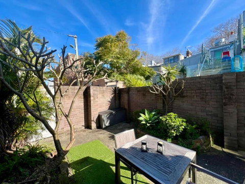 Rear Garden Suite - Accommodation Batemans Bay 0