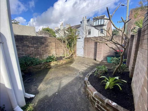 Rear Garden Suite - Accommodation Batemans Bay 1