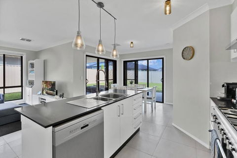 Red Gum Rise - Gateway To The Southern Highlands - Accommodation Batemans Bay 0