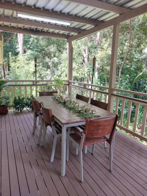 Rainforest Retreat-Fireplace-BBQ-3 Acres- - Accommodation Batemans Bay 3