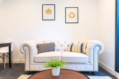 Astrina Deluxe 1 Bedroom - Accommodation Batemans Bay 1