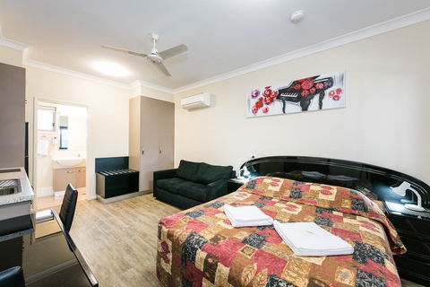 Athena Studio Units - Accommodation Batemans Bay 1
