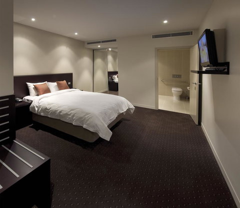 Atlantis Hotel Melbourne - Accommodation Batemans Bay 2