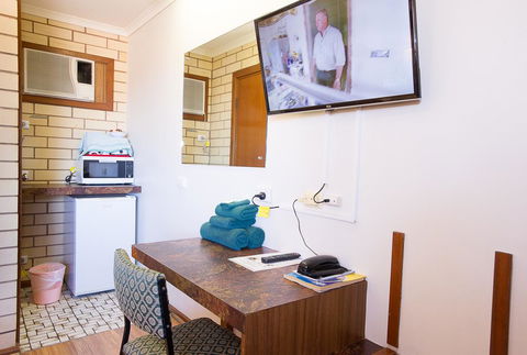 Augusta Budget Motel - Accommodation Batemans Bay 2