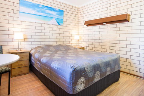 Augusta Budget Motel - Accommodation Batemans Bay 1