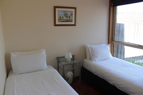 Australian Home Away @ Doncaster Anderson Creek 2 - Accommodation Batemans Bay 3