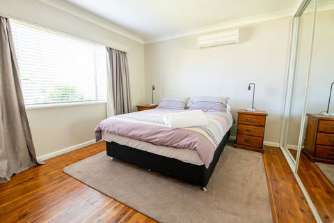 Autumn St - Trendy East Orange - Near CBD - Accommodation Batemans Bay 1