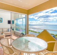 Avalon 1 - overlooking beautiful Convent Beach - Accommodation Batemans Bay
