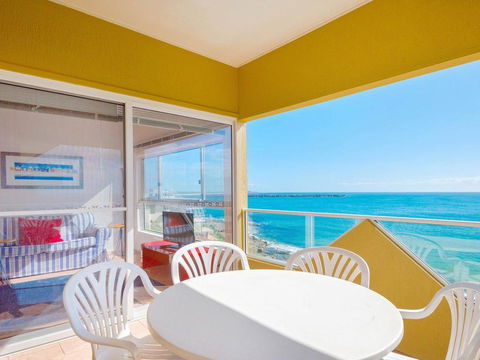 Avalon 4 - Right Across The Road From Convent Beach - Uninterrupted Views - Accommodation Batemans Bay 0
