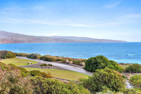 Avaya - Sellicks Beachfront Getaway - WiFi - Accommodation Batemans Bay 1